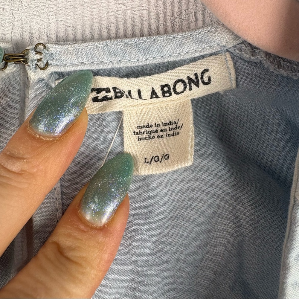 Billabong Light Blue Denim Romper with Ruffled Sleeves and V-Neckline Large - Picture 3 of 7